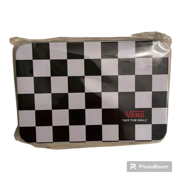 NIP Limited Edition Van's Family LRC game - Picture 1 of 3